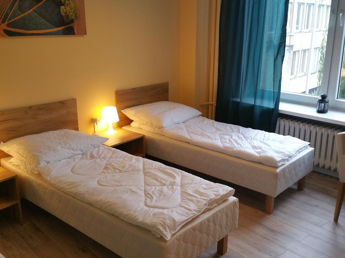 Kaktus Guest House 2 Varsavia Esterno foto